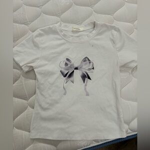 White tee with silver ribbon